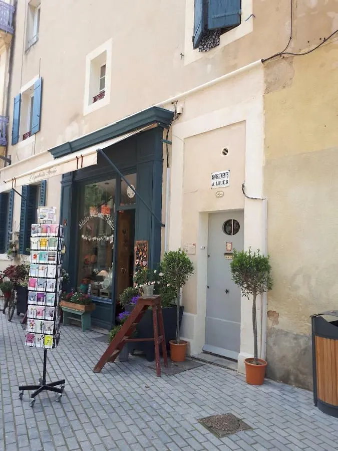 L'Esperluette Fleurie Carpentras Centre Historique公寓